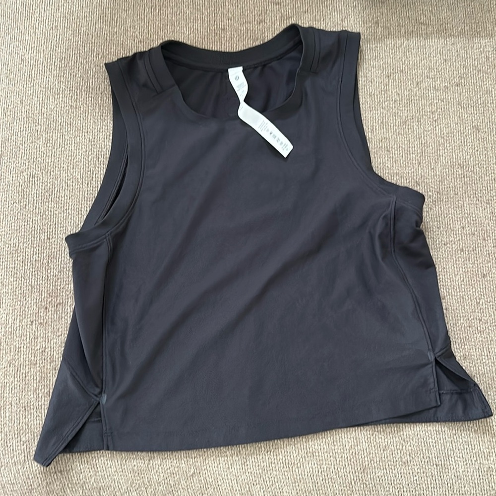 Cropped mesh tank top
